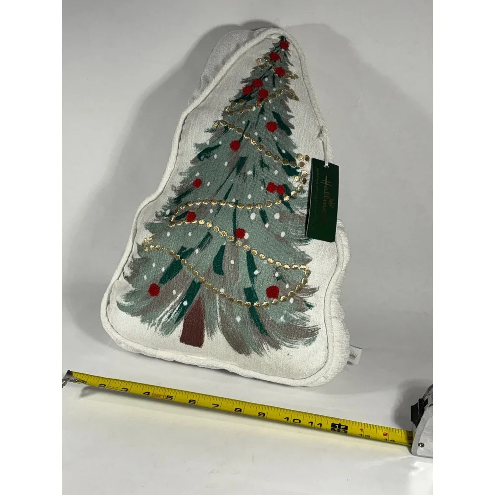 Hallmark christmas tree
